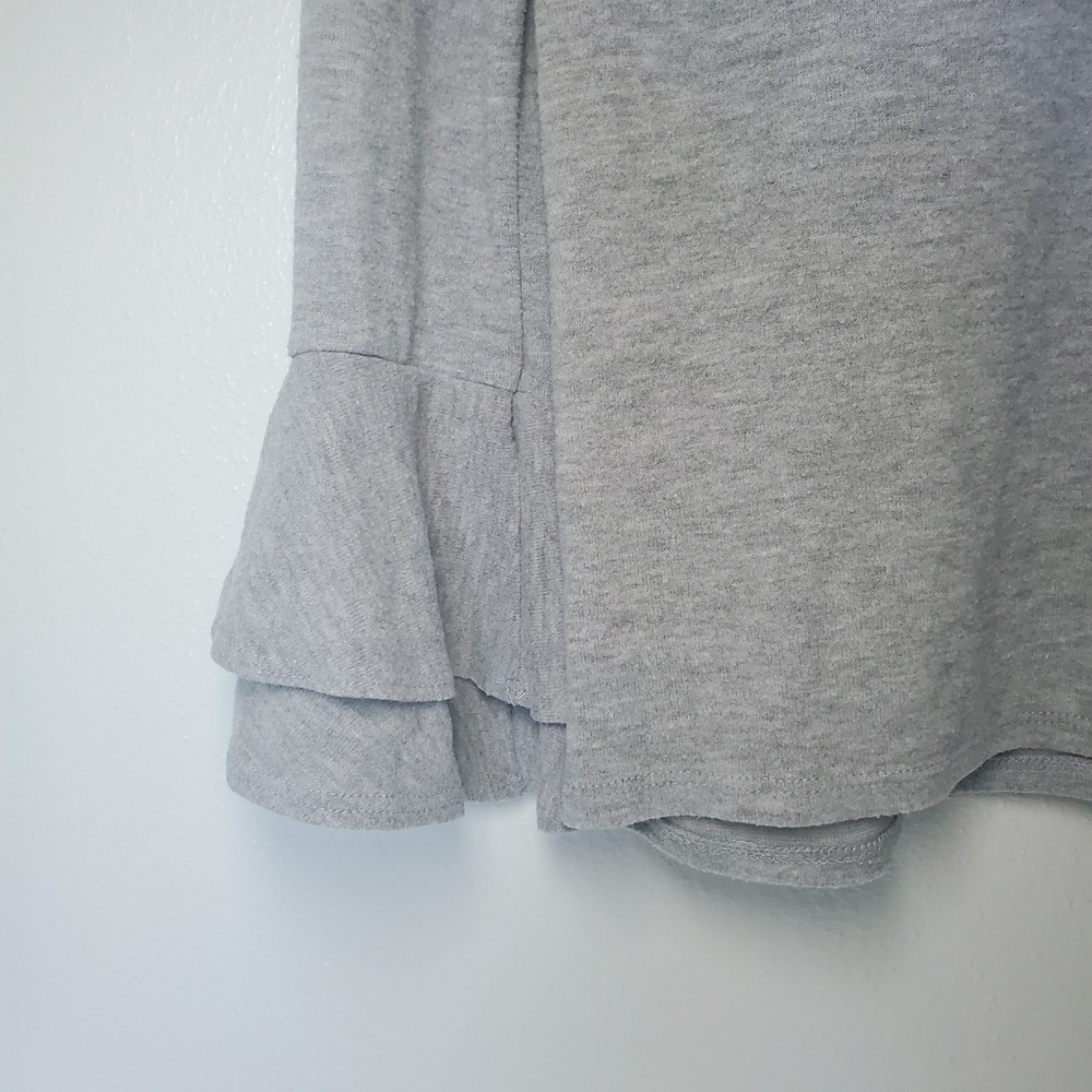 Alya Gray Long Sleeve Top Bell Sleeve Cut Out Mock Neck Academia Balletcore - Picture 6 of 6